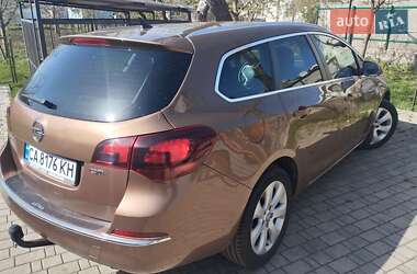 Универсал Opel Astra 2015 в 