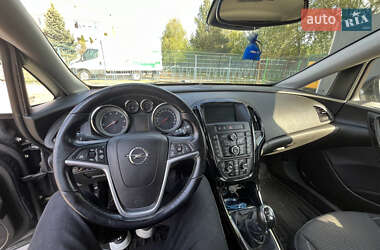 Универсал Opel Astra 2015 в 