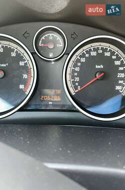 Хэтчбек Opel Astra 2009 в 