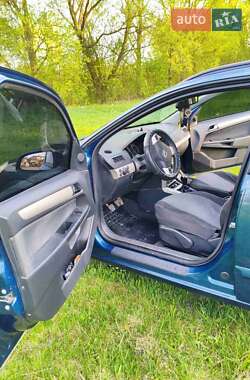 Универсал Opel Astra 2007 в 