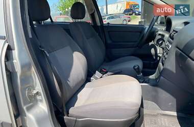 Седан Opel Astra 2007 в 