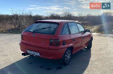 Хэтчбек Opel Astra 1996 в 