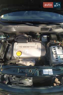 Седан Opel Astra 1999 в 