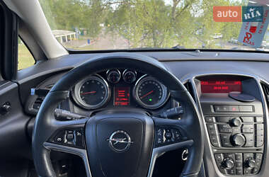 Хэтчбек Opel Astra 2010 в 