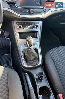 Универсал Opel Astra 2019 в Ровно