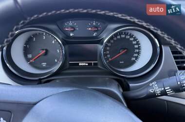 Универсал Opel Astra 2019 в Ровно