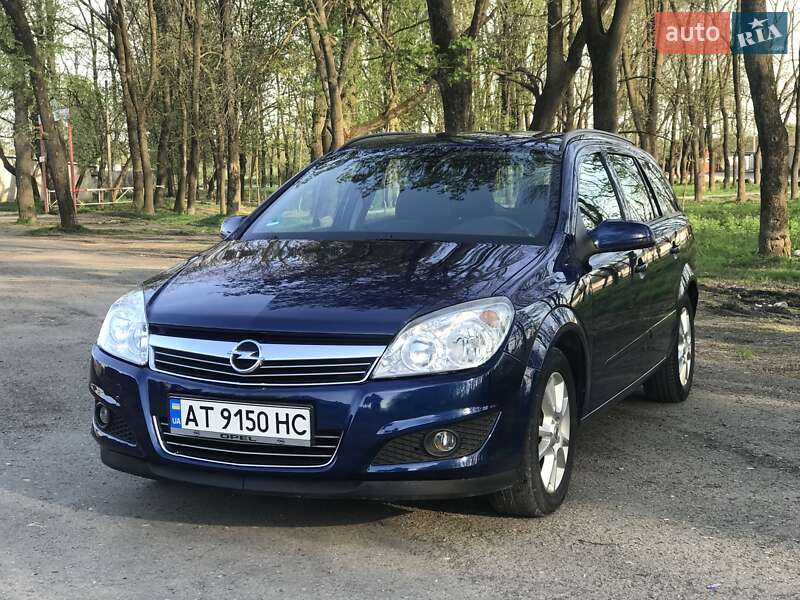 Универсал Opel Astra 2009 в 