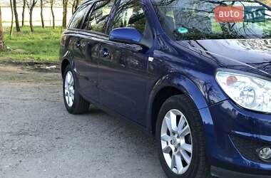 Универсал Opel Astra 2009 в 