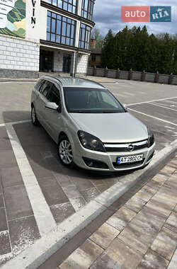 Універсал Opel Astra 2006 в Богородчанах