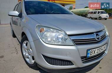 Универсал Opel Astra 2008 в 