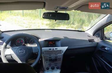 Универсал Opel Astra 2009 в 