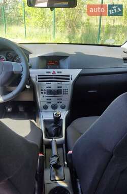 Универсал Opel Astra 2009 в 