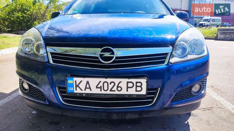 Универсал Opel Astra 2009 в 