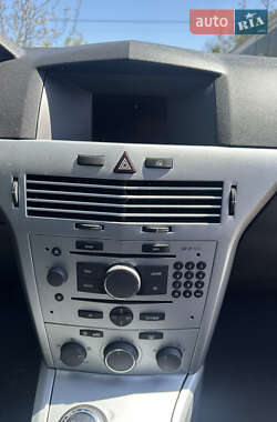 Универсал Opel Astra 2009 в 