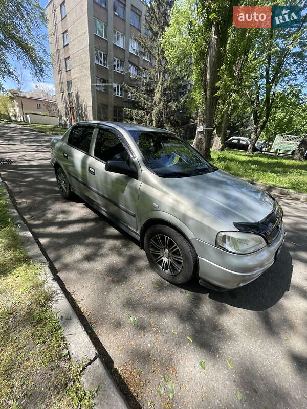 Седан Opel Astra 2007 в Кременчуге