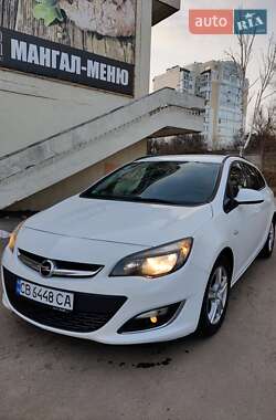 Универсал Opel Astra 2013 в 