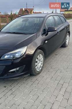 Универсал Opel Astra 2014 в 