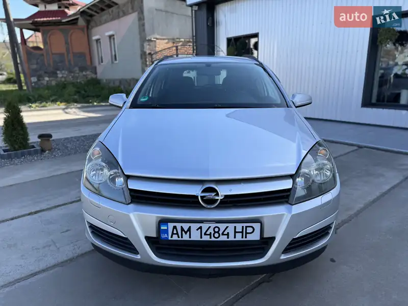 Универсал Opel Astra 2005 в 