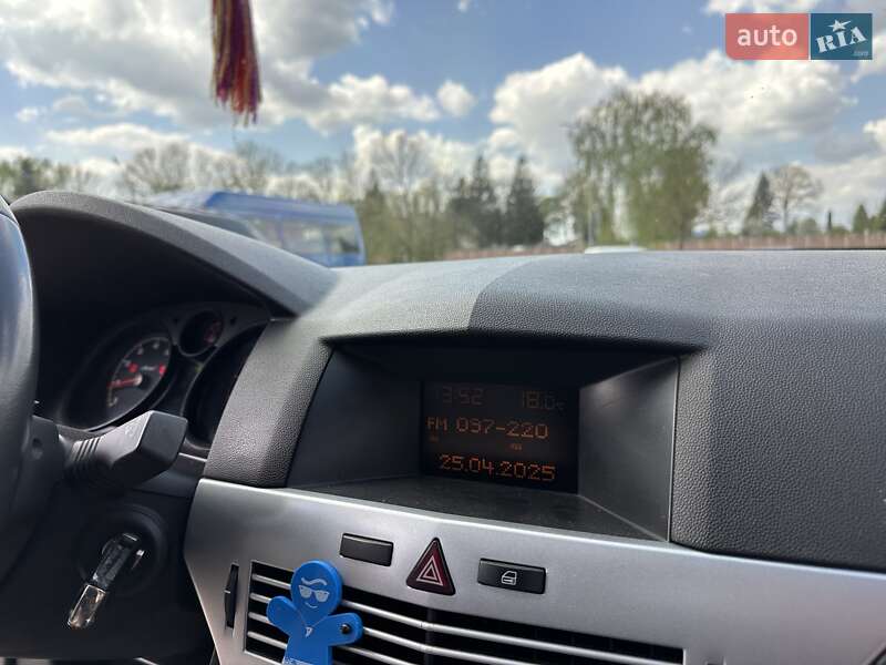 Хетчбек Opel Astra 2010 в Хмельницькому