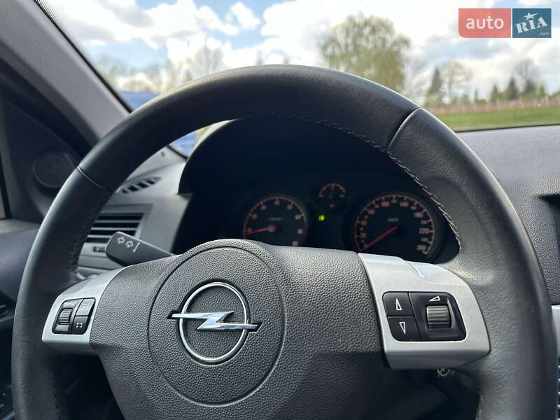 Хетчбек Opel Astra 2010 в Хмельницькому
