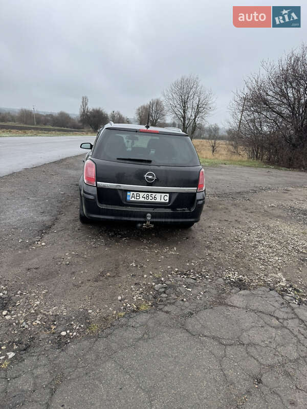 Универсал Opel Astra 2006 в Городковке