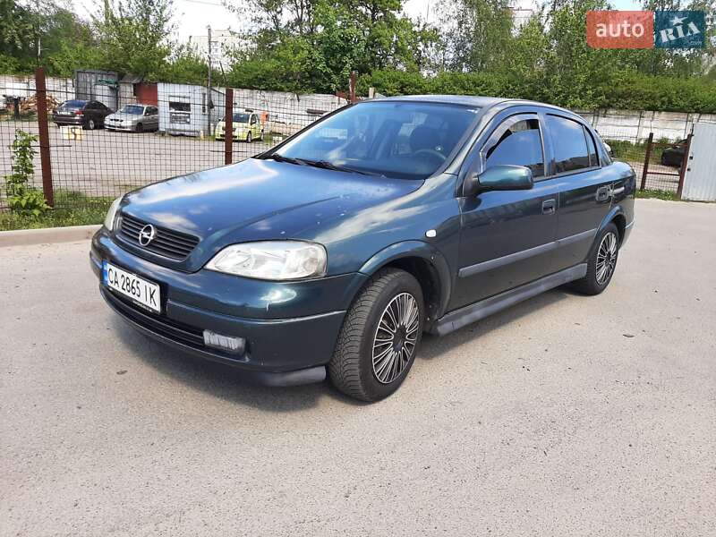 Opel Astra 2004