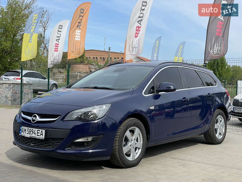 Универсал Opel Astra 2015 в 