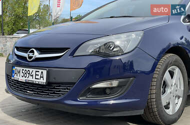 Универсал Opel Astra 2015 в 