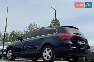 Универсал Opel Astra 2015 в 