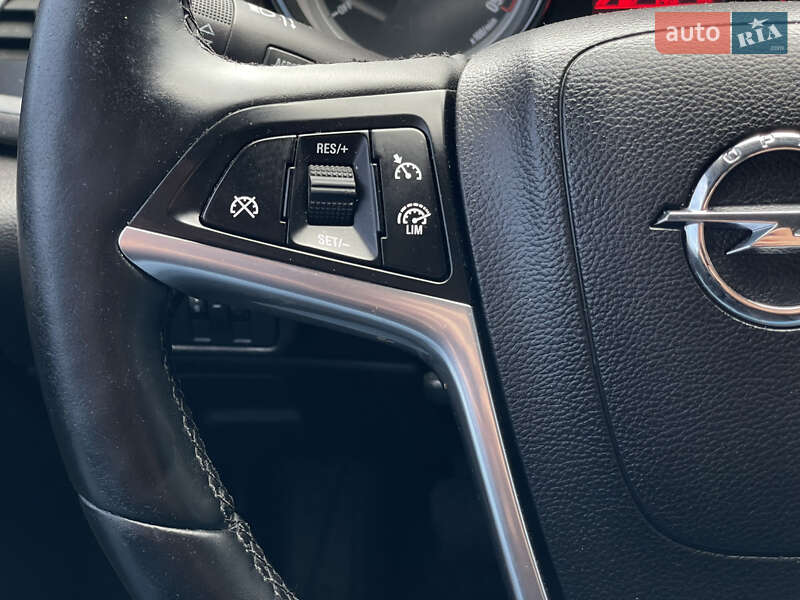 Универсал Opel Astra 2015 в Бердичеве