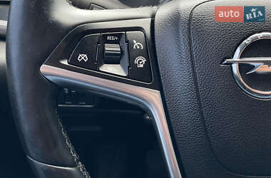 Универсал Opel Astra 2015 в 