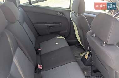 Універсал Opel Astra 2004 в 