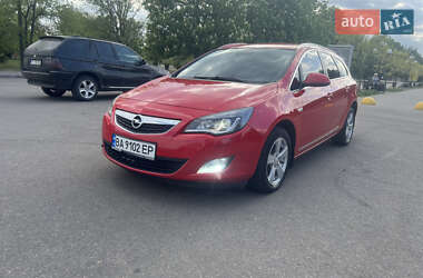 Универсал Opel Astra 2010 в 