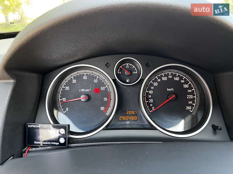 Універсал Opel Astra 2010 в Калуші