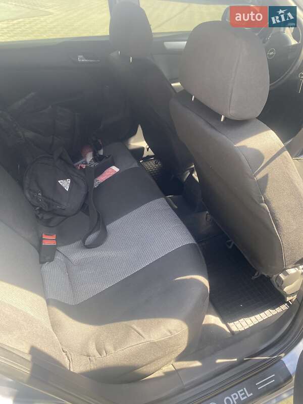 Хэтчбек Opel Astra 2006 в Хмельницком