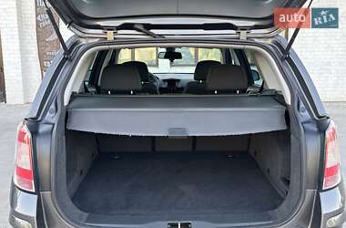 Универсал Opel Astra 2010 в 