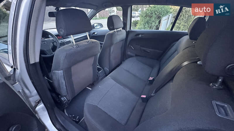 Хетчбек Opel Astra 2005 в Києві