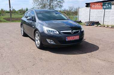 Універсал Opel Astra 2011 в Краматорську
