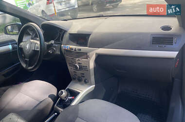 Хетчбек Opel Astra 2008 в 