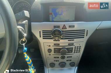 Хетчбек Opel Astra 2009 в 