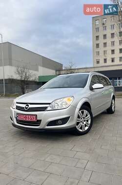 Універсал Opel Astra 2008 в Черкасах