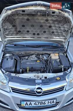Седан Opel Astra 2007 в 