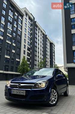 Хэтчбек Opel Astra 2004 в Ивано-Франковске