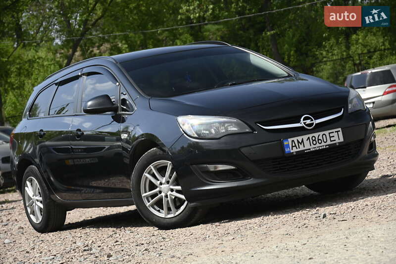 Універсал Opel Astra 2014 в 