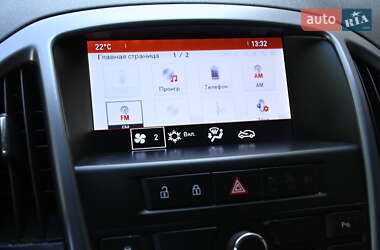 Універсал Opel Astra 2014 в 