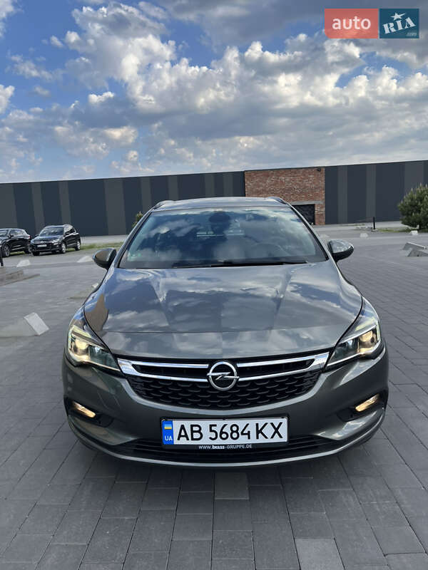 Универсал Opel Astra 2018 в 