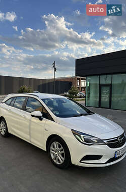 Універсал Opel Astra 2019 в 