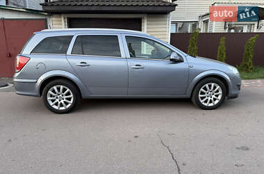Универсал Opel Astra 2009 в Борисполе