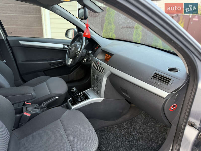 Универсал Opel Astra 2009 в Борисполе