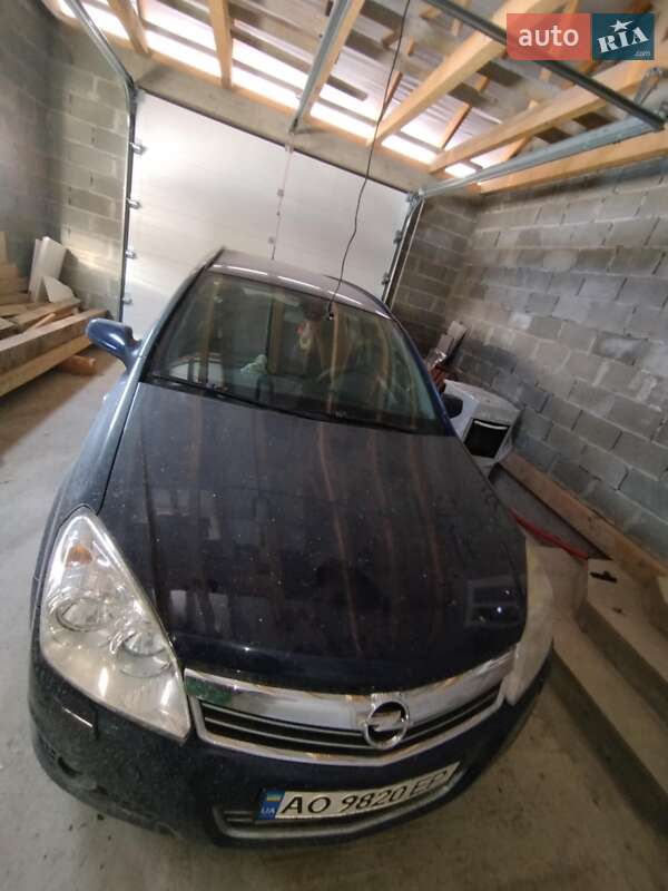Универсал Opel Astra 2007 в Верхнем Быстром